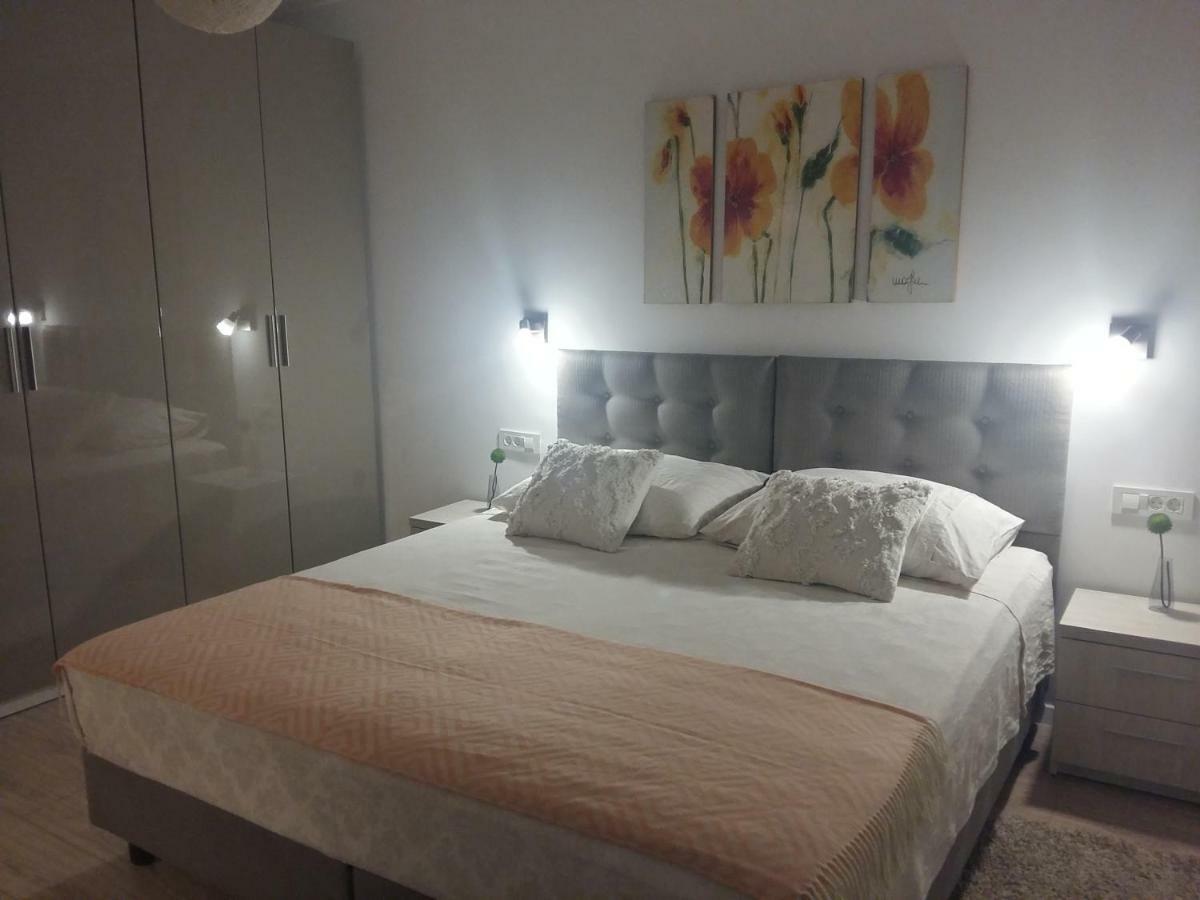 Apartment Dolea Split Bagian luar foto