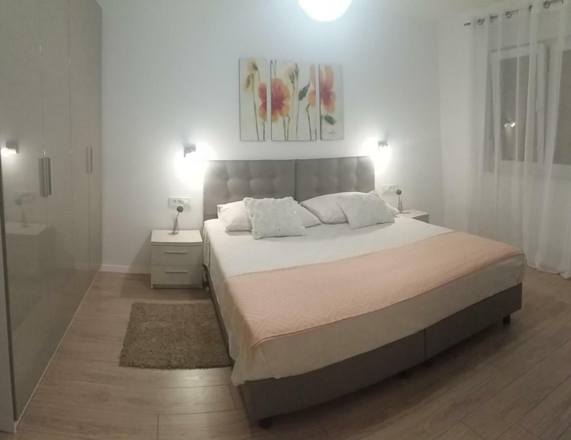 Apartment Dolea Split Bagian luar foto