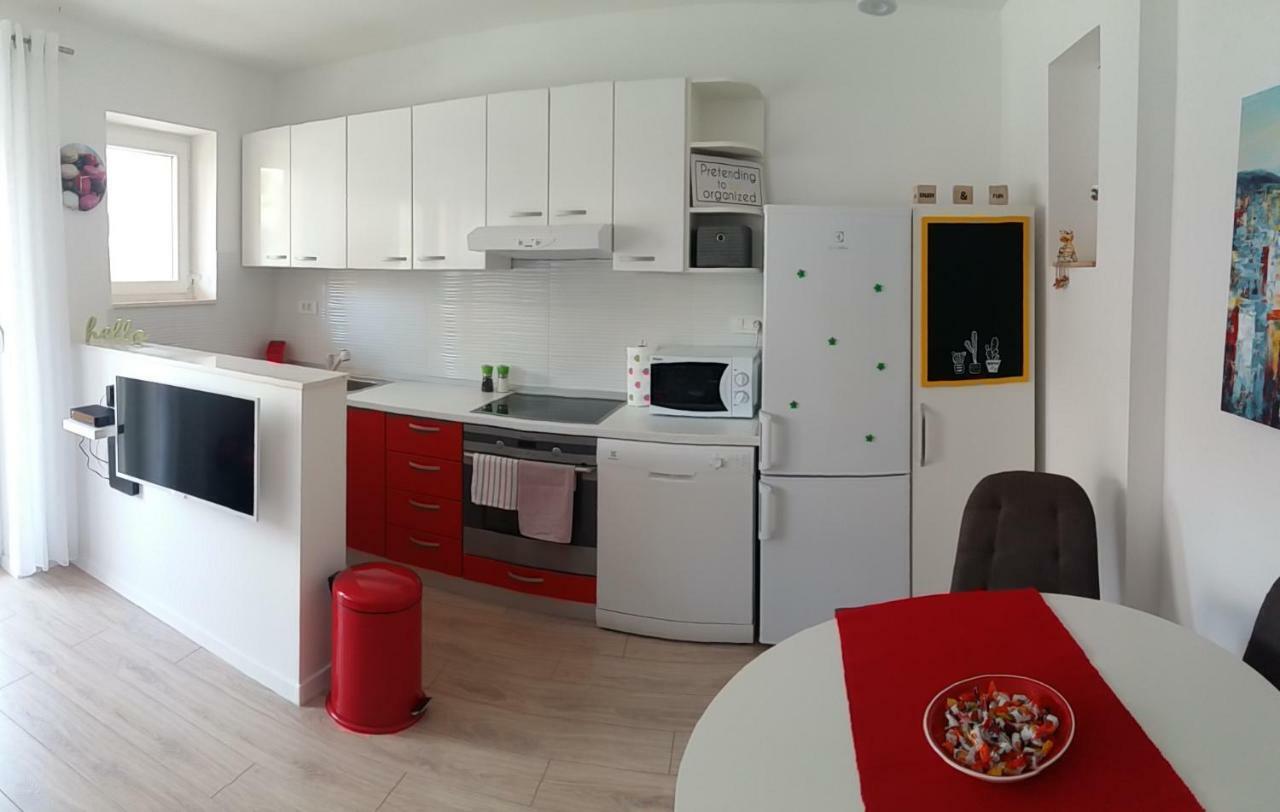 Apartment Dolea Split Bagian luar foto