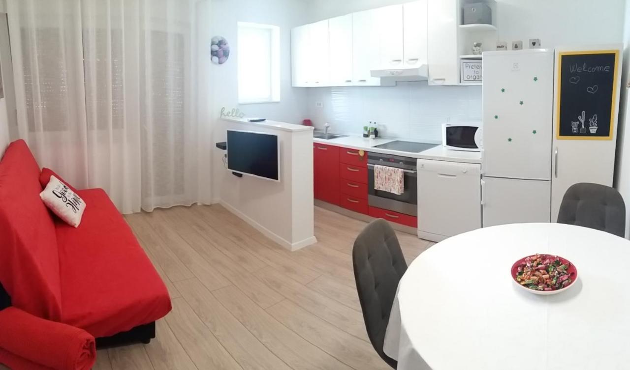 Apartment Dolea Split Bagian luar foto